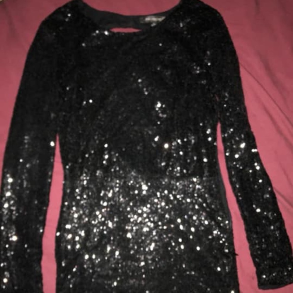 Dresses & Jacket - Picture 5 of 8